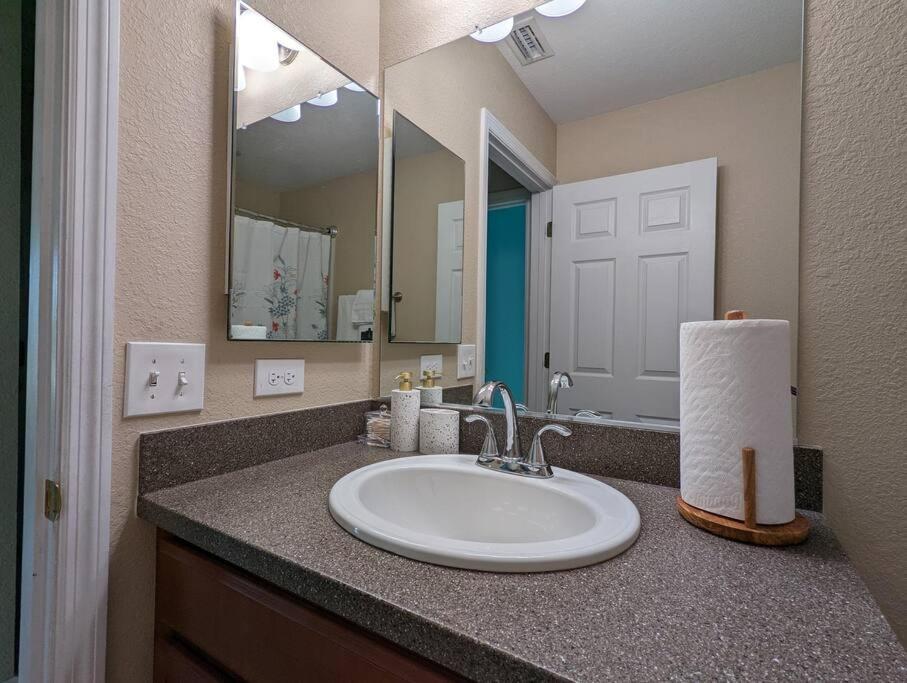 3Bed & 2Bath Property Couple Minutes From Siesta Key Beach & Downtown Sarasota Eksteriør bilde