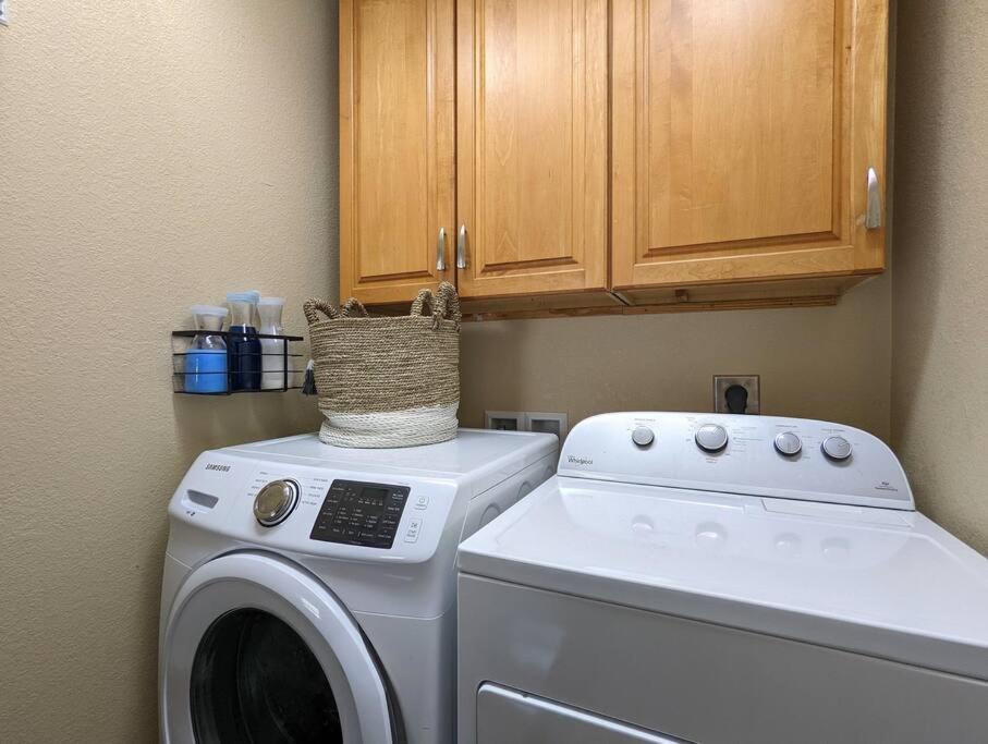 3Bed & 2Bath Property Couple Minutes From Siesta Key Beach & Downtown Sarasota Eksteriør bilde